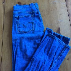 Straight leg, 8 long Levi’s